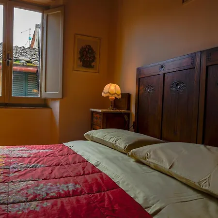 Pulcinella Tipico Centro Storico * Montepulciano Stazione