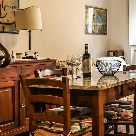 Holiday home Pulcinella Tipico Centro Storico *
